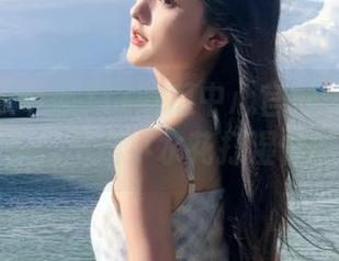 17吃瓜中心官网：最有趣的八卦，不怕小水花打湿你的日常