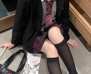 这种密集的信息量让我目不暇接，51吃瓜官网，你是想让我吃更多的瓜吗？
