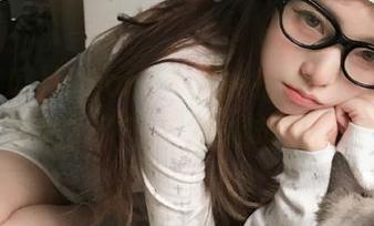 iPhone不光能拍美照，还能看黑料？快下51吃瓜苹果版！