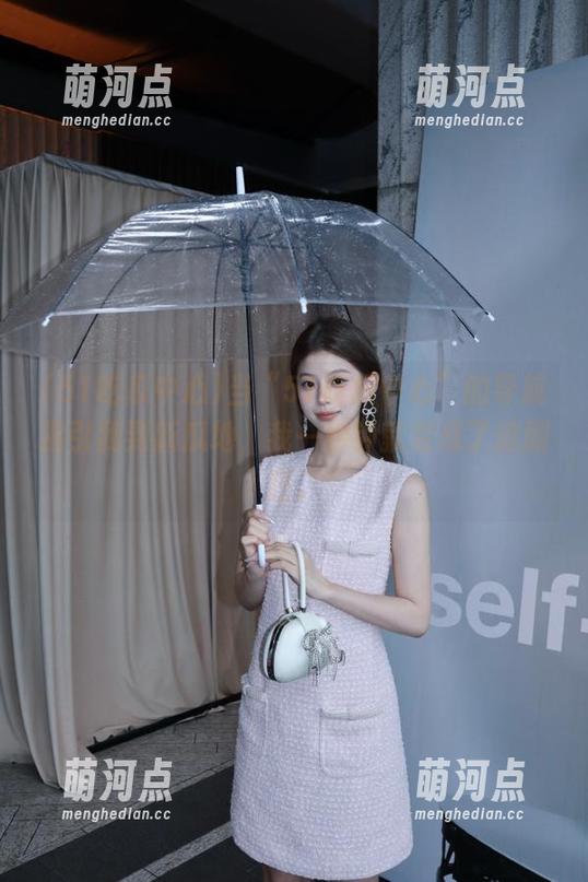 51吃瓜中心 当“51吃瓜中心”的导航指引我到新瓜地,我一秒钟就变成了追剧狂。