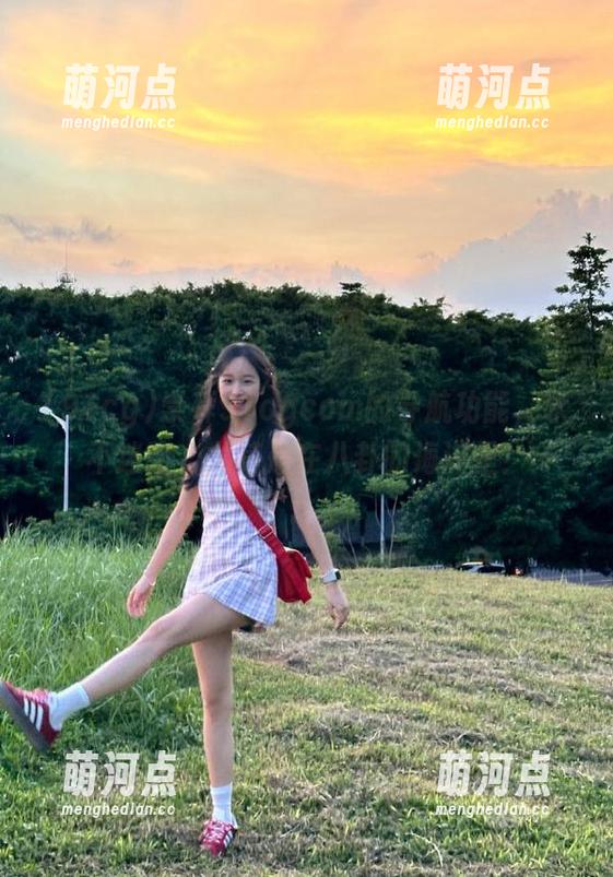 崇拜91cgcom的导航功能，永不迷路，尤其是在八卦的海洋里！