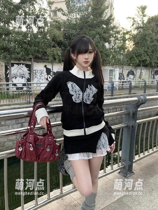 想久了，91i吃瓜里的假象与真实交织，永不迷路感受从未消逝