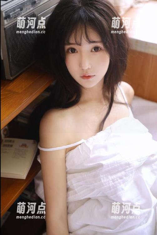 91吃瓜群众苹果版，你的瓜已经切好，快来品尝！