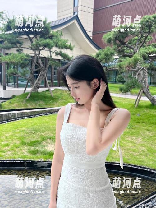 登录www51，打开全新吃瓜方式，光是看评论就能‘心动’了！