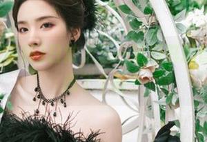 日常上五一吃瓜群的首页,发现了个啥?