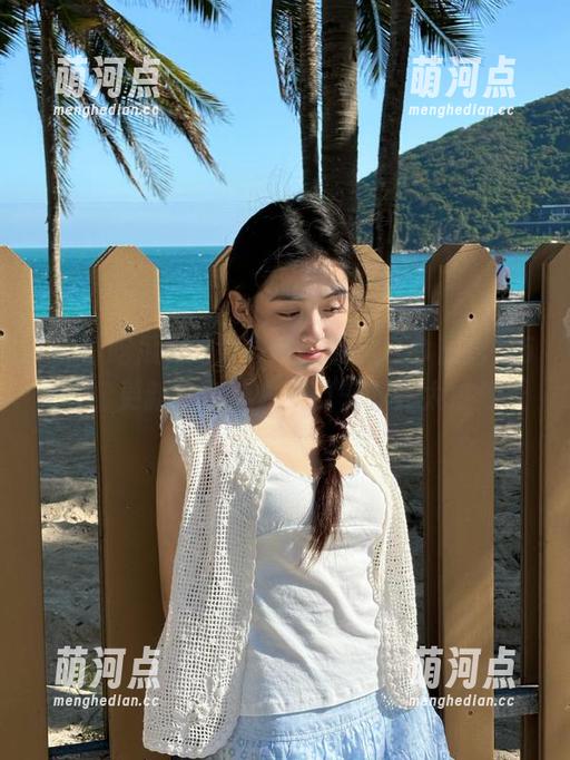 好奇导航下的“今日吃瓜51”，更新内容让人一口气看完太过瘾。