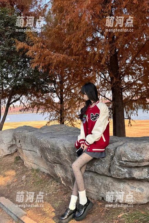在吃瓜网的链接藏着三个月前的那个‘八卦’！你信吗？