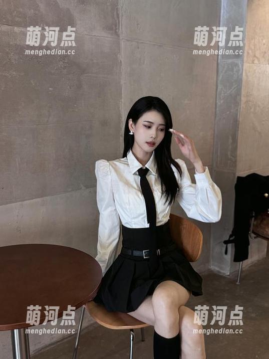 17c吃瓜网在线体验：免费吃瓜，等你来嗨！