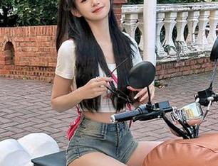 51视频吃瓜网app：边聊边偷瞄，八卦放送不停！