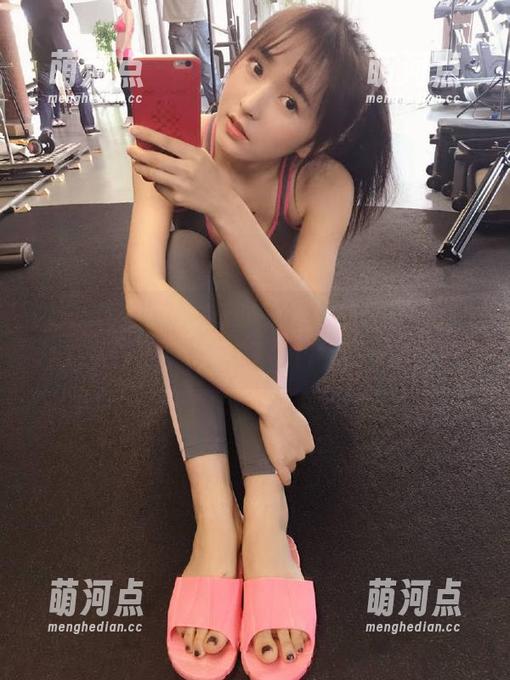 朋友圈热议的事儿，永不迷路，跟着吃瓜网入口走！