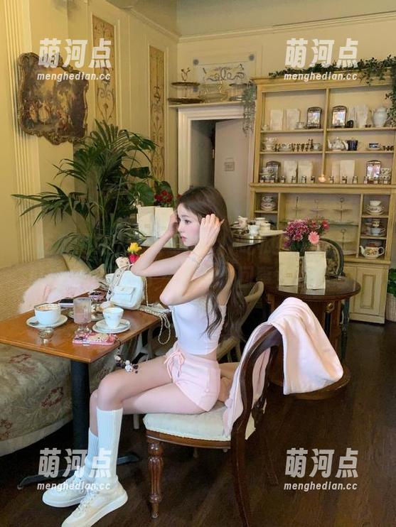 当天气变冷，吃瓜网站的热门瓜却变得更热了……怎么回事？我疑惑！