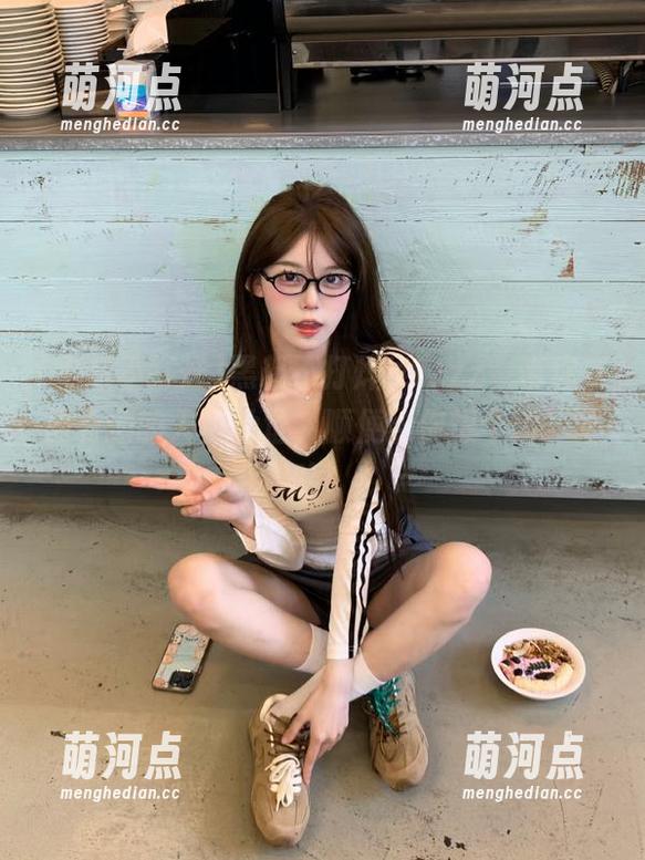 黑料不打烊tttzzz，带你去最有趣的入口地址，顺便给你爆个糗！哈哈！
