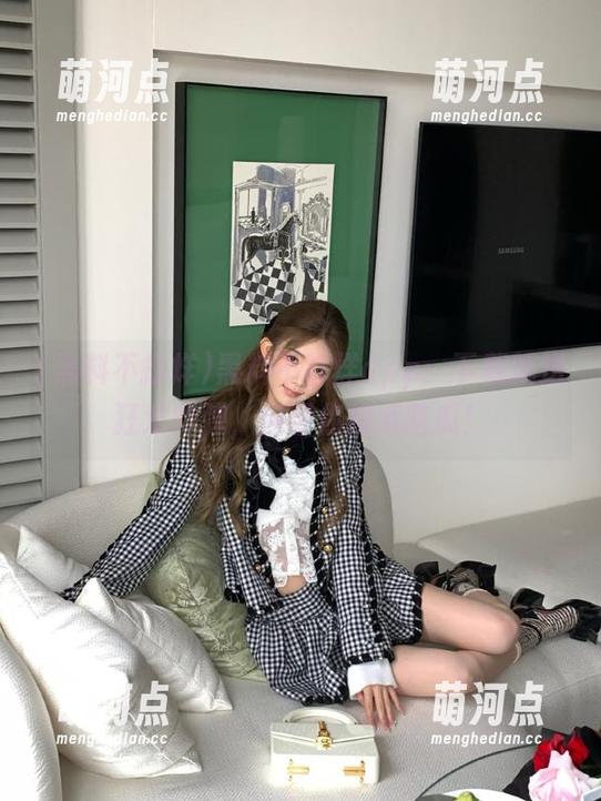 黑料不打烊app：下载就送狂欢炸弹，保证你持续吃瓜！