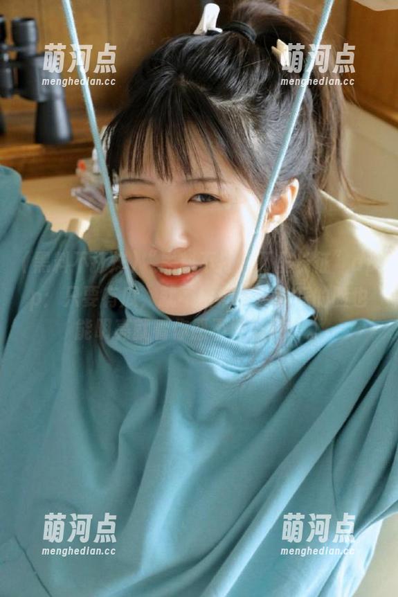 “黑料不打烊万里长征”app：只要有瓜，就不怕熬夜！说好的脸也能明亮就看你愿不愿意买单。