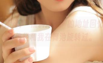 ”黑料打烊“的地址回忆，仿佛曾经和我在舞池旋转过。