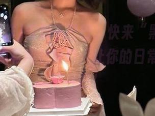 告别干巴巴，快来“黑料打烊”收藏点有趣的黑料，让你的日常低迷不复存在！