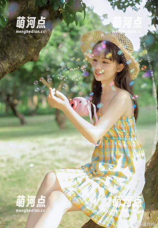 围住黑料社区官网地址，网上的八卦都被悉数搬上了板！