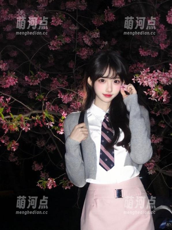 今天的黑料网曝首页让我怀疑，果然有些瓜特别“香”，不信你看！