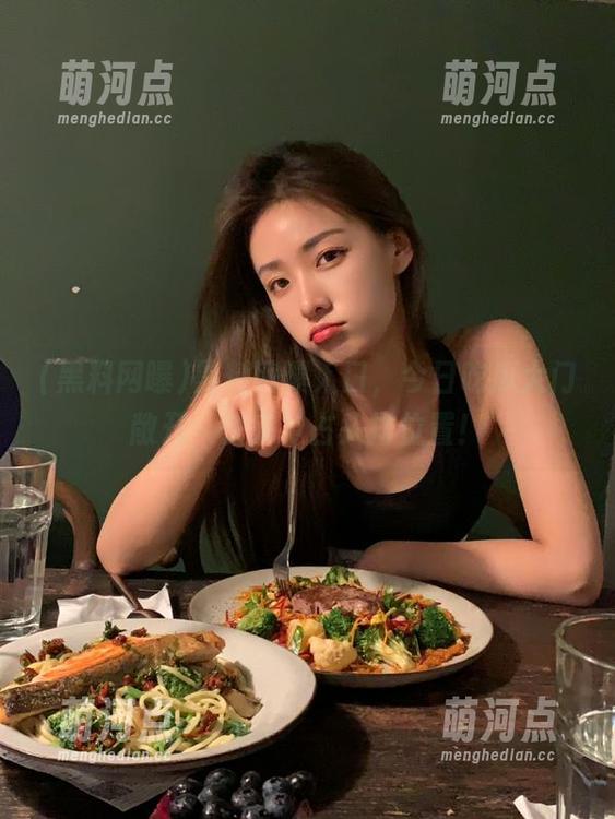 黑料网曝 黑料网曝入口,今日吃瓜大门敞开,快来抢占头排位置!